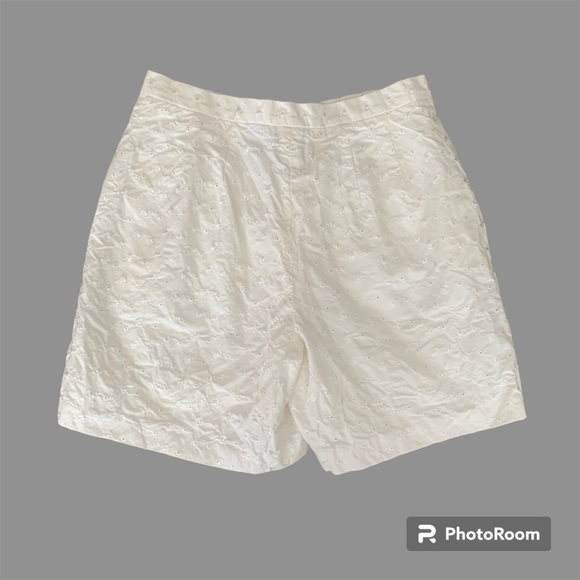 Vintage Tommy Hilfiger Ivory Eyelet, Lined Shorts, Size 4 - Picture 8 of 11